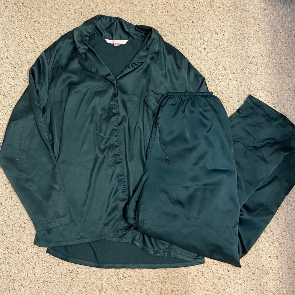 Victoria’s Secret Green Satin Long Pajama Set
